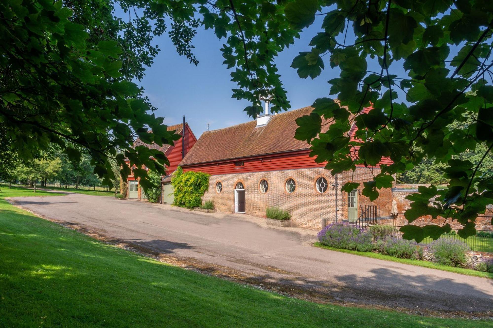 Belchamp Hall Stables Belchamp Otten Bagian luar foto